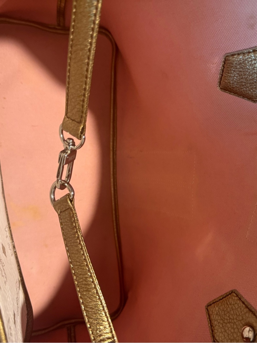 MCM White Princess Lion Tote - Picture 8 of 12